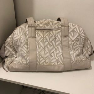 LuLulemon white gym bag